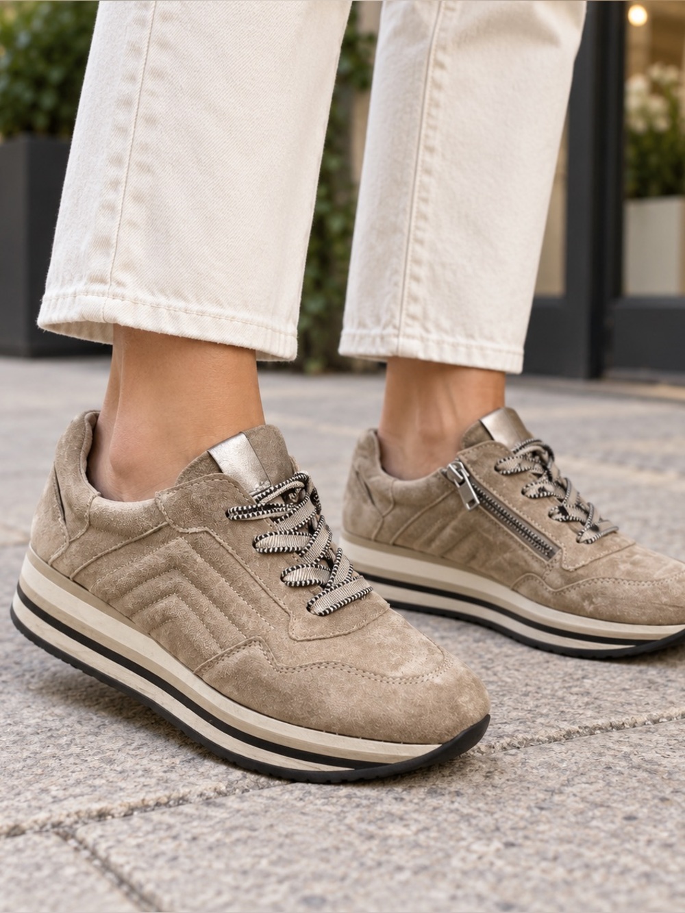 Softwaves Plaftorm Sneakers Shoes Women's Sz. 36.5 (US 6.5)